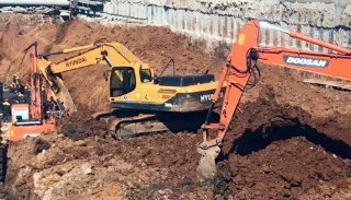 Разработка котлована экскаватором под фундамент в соколе — цена от 2634 руб. | 2Землекопа-Скл