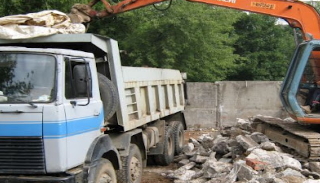 Вывоз строительного мусора с участка в соколе недорого от 1581 руб. | 2Землекопа-Скл